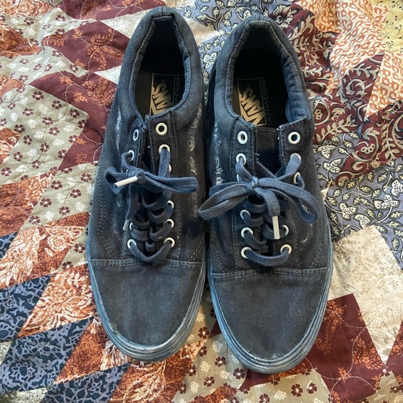 Vans - Picture 5 of 5